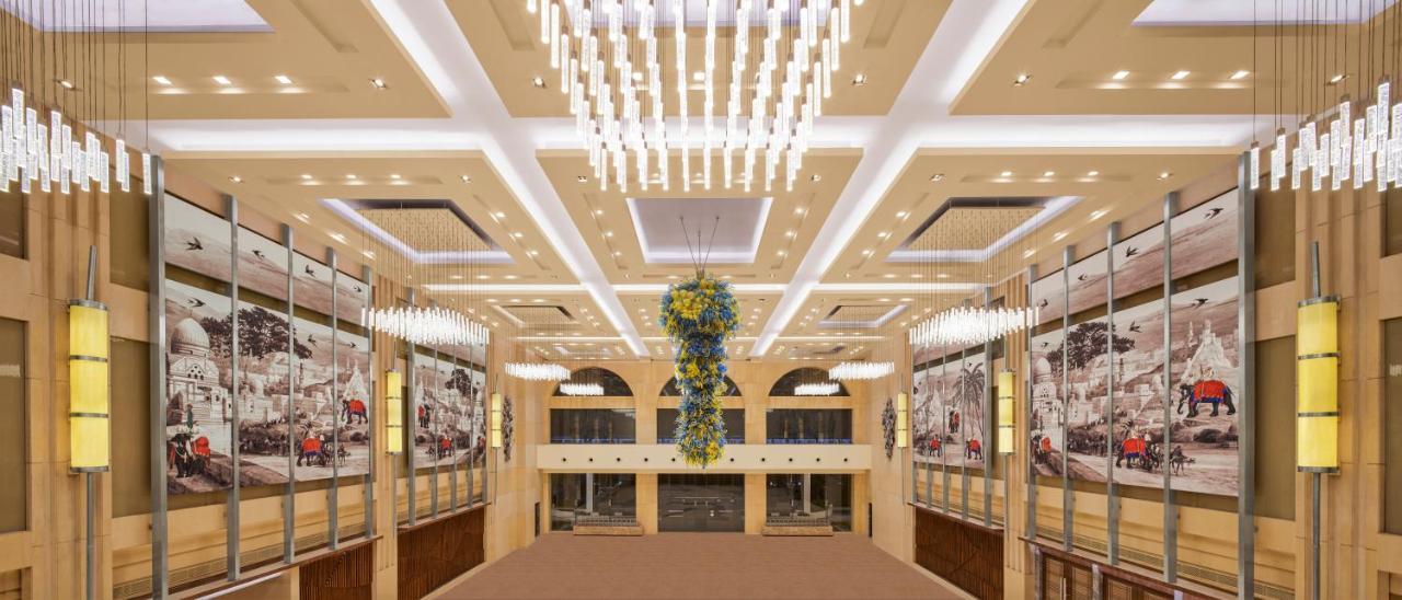 Hyatt Centric Janakpuri New Delhi Hotell Exteriör bild The lobby of the National Theatre